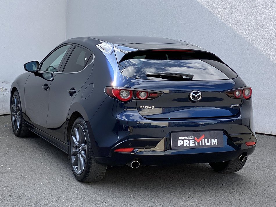 Mazda 3 2.0 i 