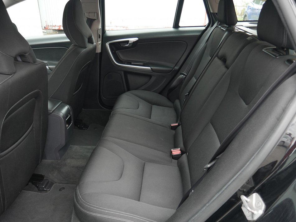 Volvo V60 2.0 D 