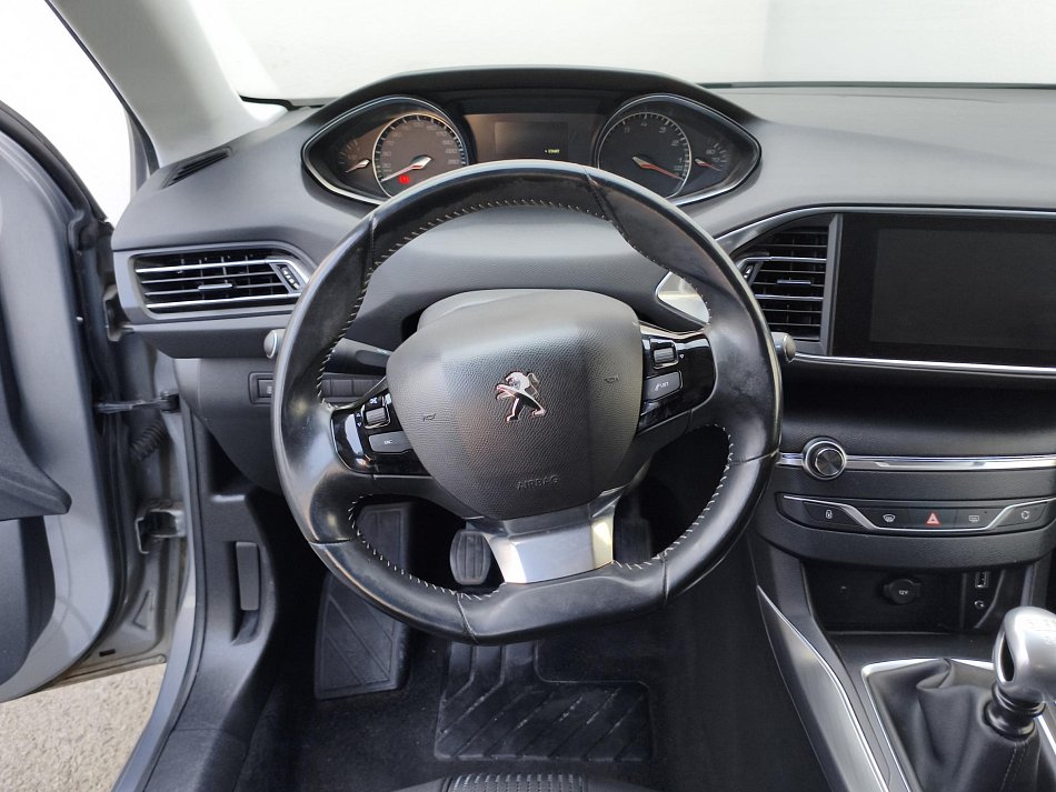 Peugeot 308 1.2 PT 