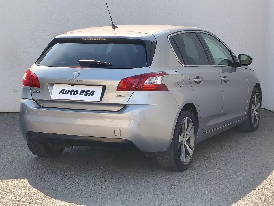 Peugeot 308 1.2 PT 