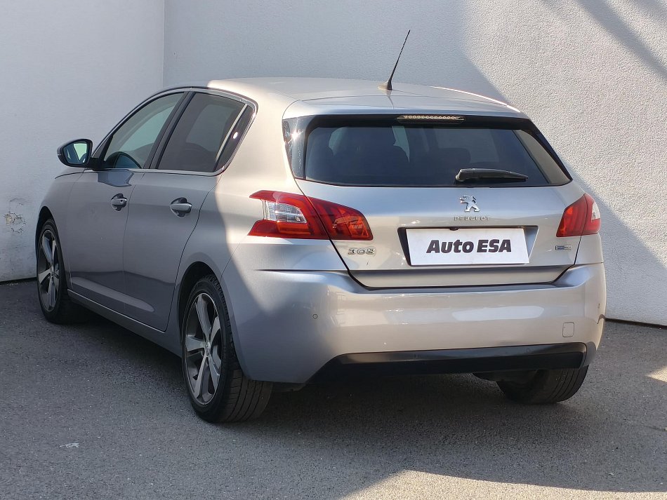 Peugeot 308 1.2 PT 