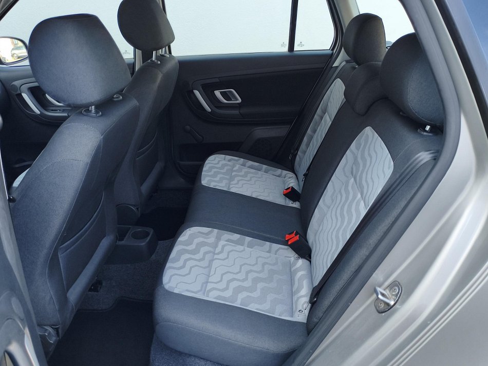 Škoda Fabia II 1.4 16V Ambiente