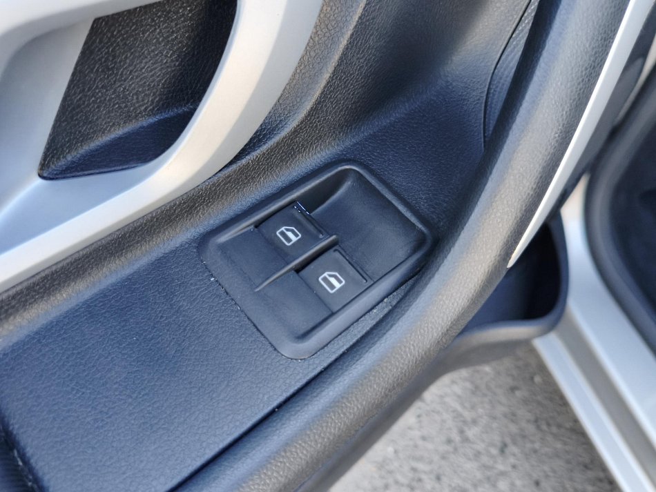 Škoda Fabia II 1.4 16V Ambiente