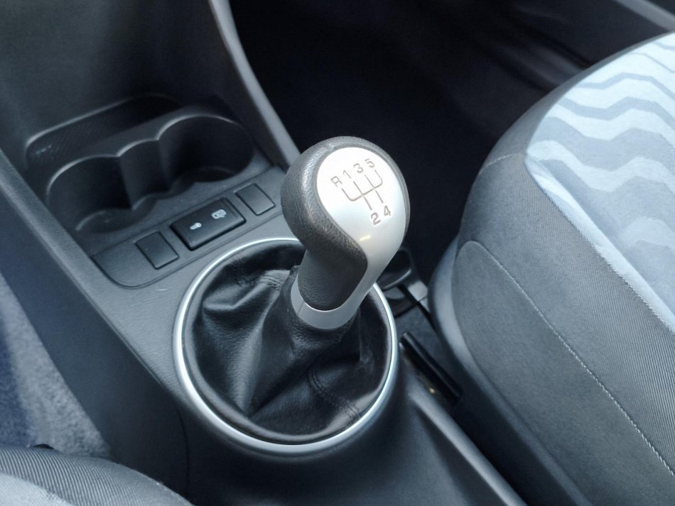 Škoda Fabia II 1.4 16V Ambiente