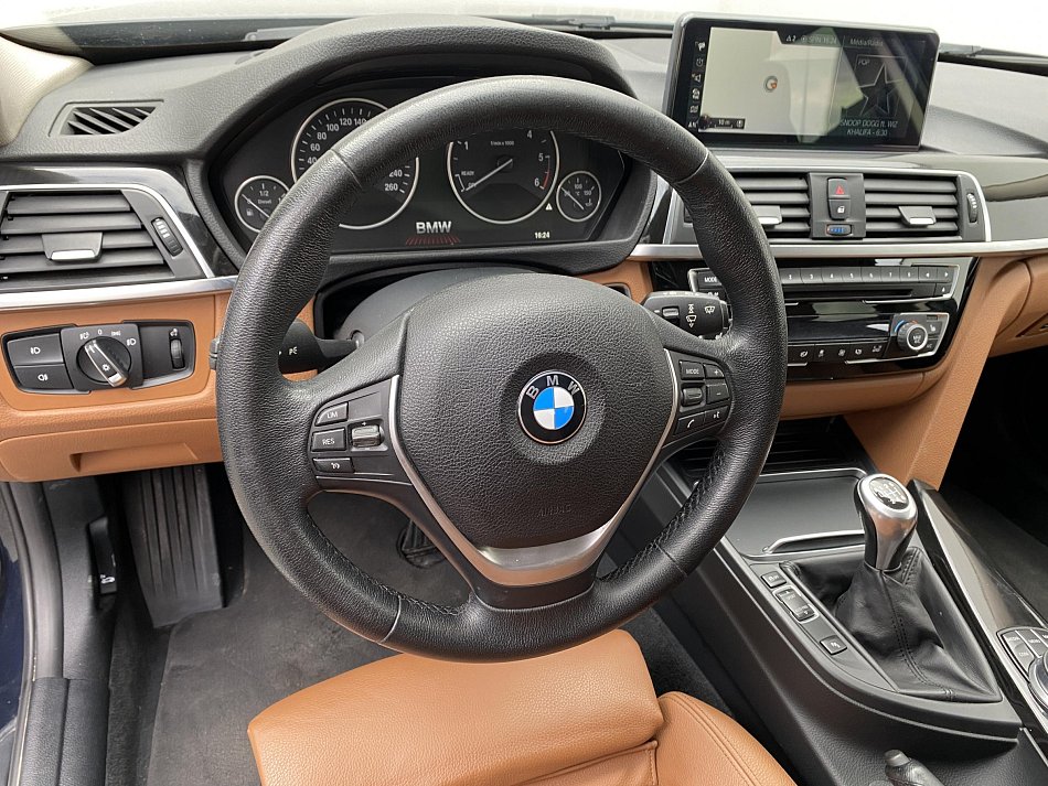 BMW Řada 3 2.0d LuxuryLine 325d