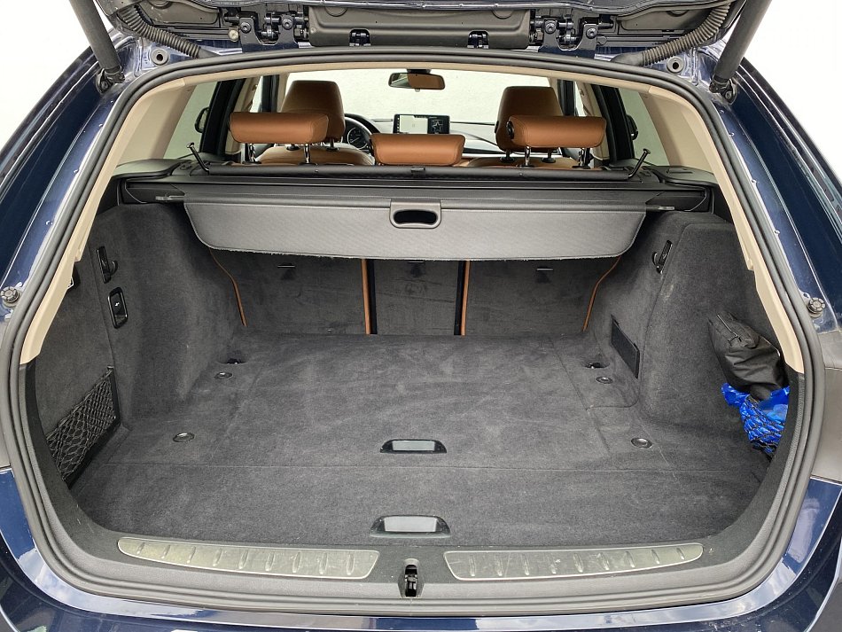 BMW Řada 3 2.0d LuxuryLine 325d
