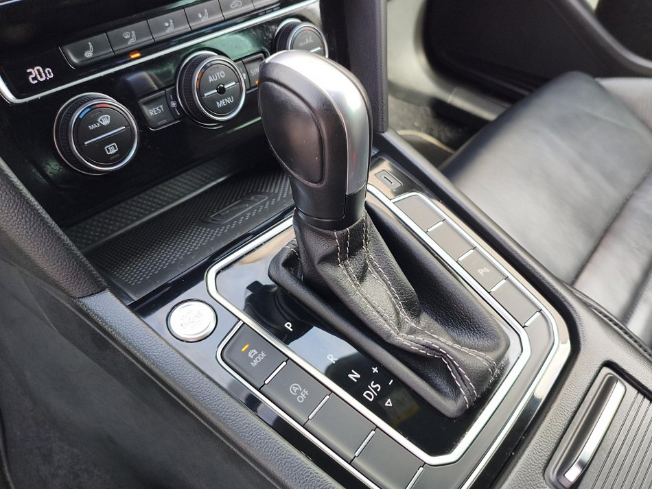 Volkswagen Passat 2.0 BiTDi R-Line 4Motion