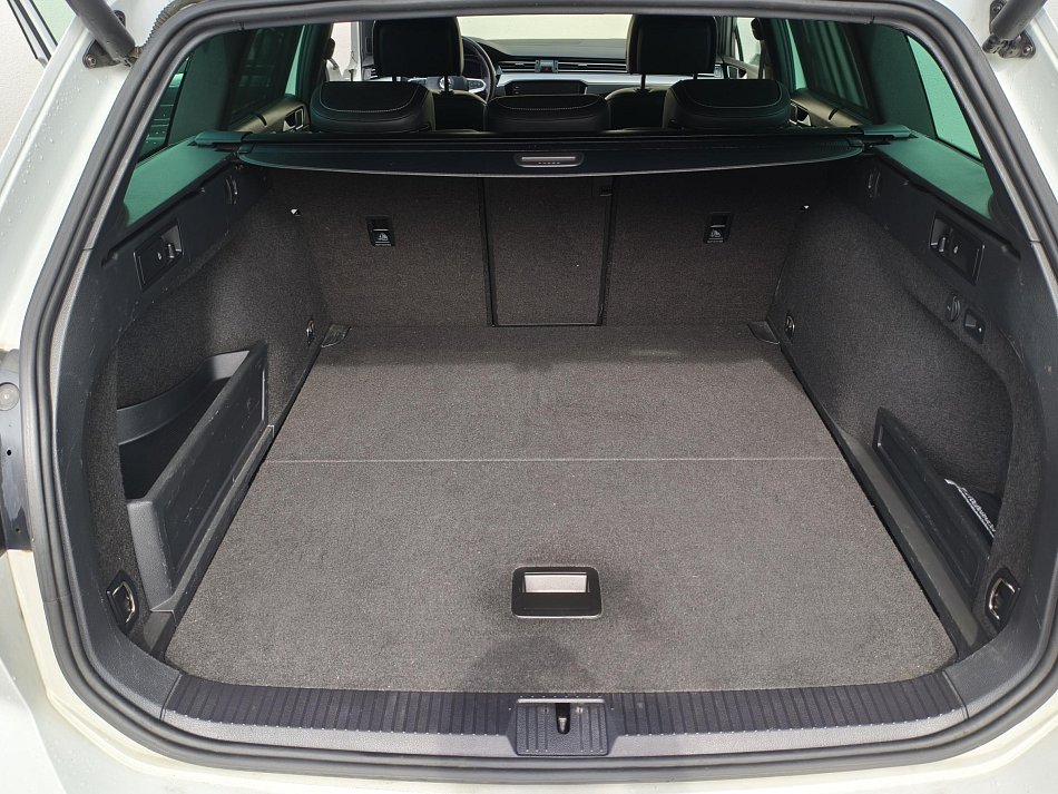 Volkswagen Passat 2.0 BiTDi R-Line 4Motion