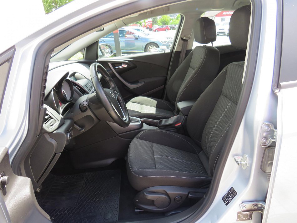 Opel Astra 1.6CDTi 