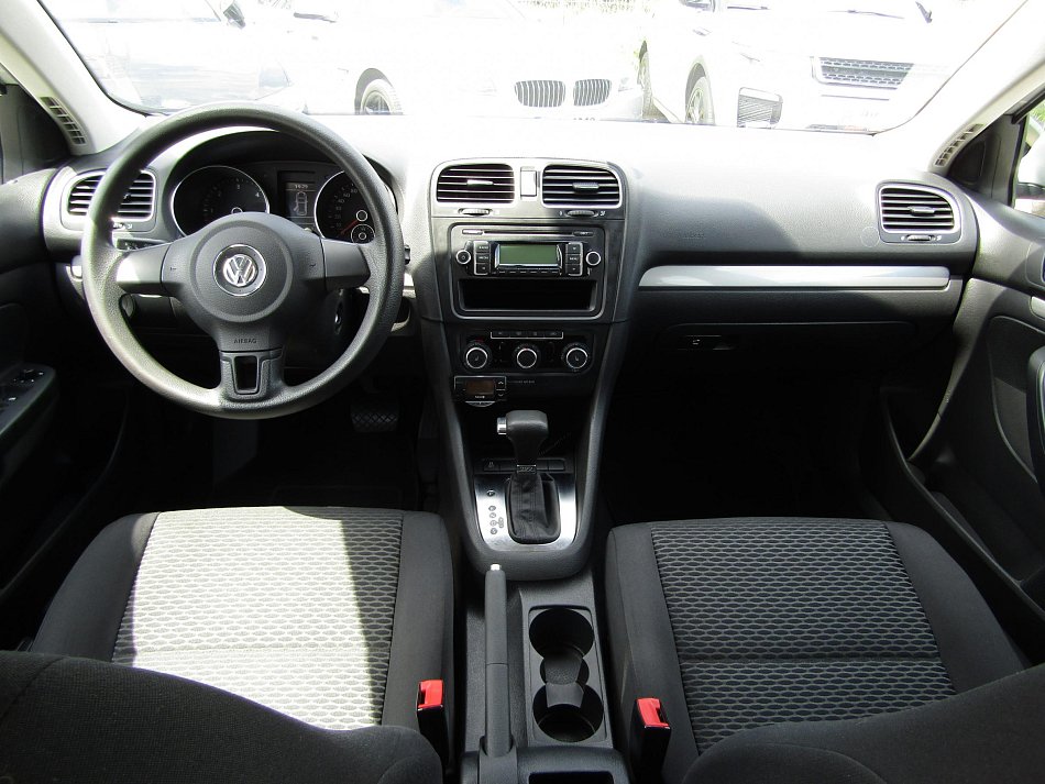 Volkswagen Golf 1.6 TDi 