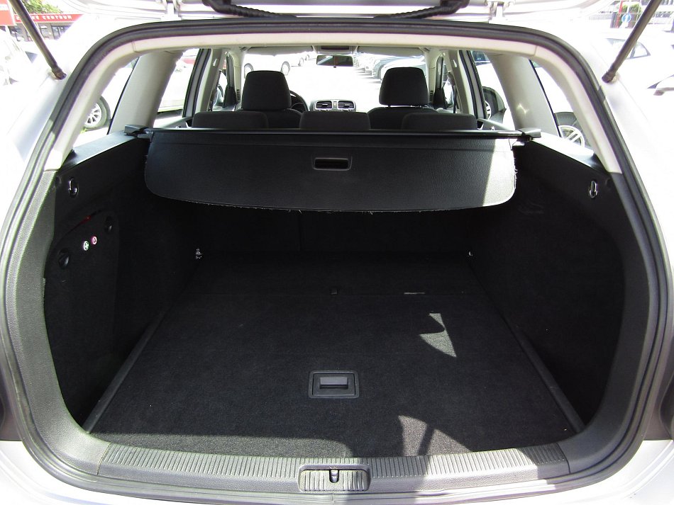 Volkswagen Golf 1.6 TDi 