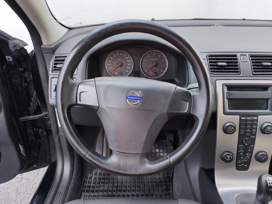 Volvo V50 2.4i 