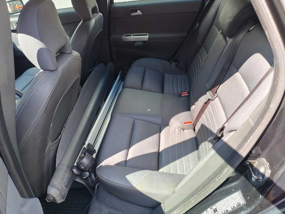 Volvo V50 2.4i 