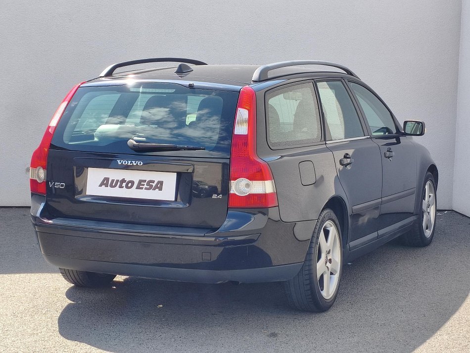 Volvo V50 2.4i 