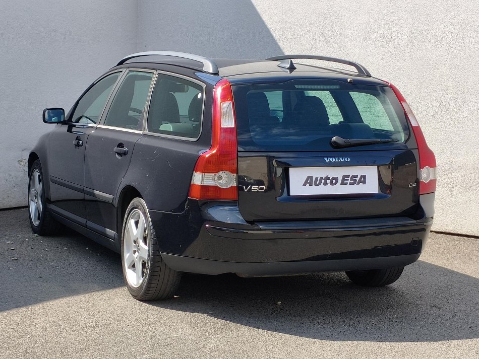 Volvo V50 2.4i 