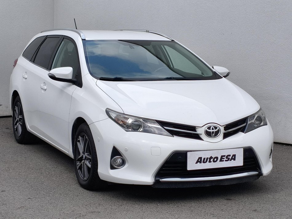 Toyota Auris 2.0 D-4D 