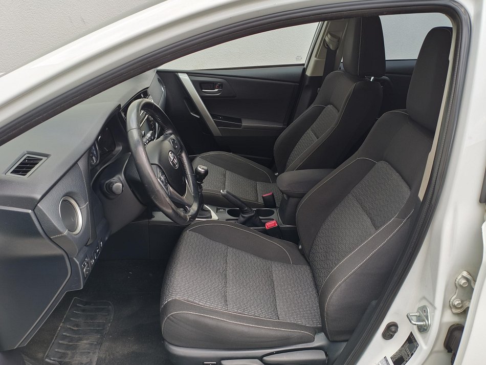 Toyota Auris 2.0 D-4D 