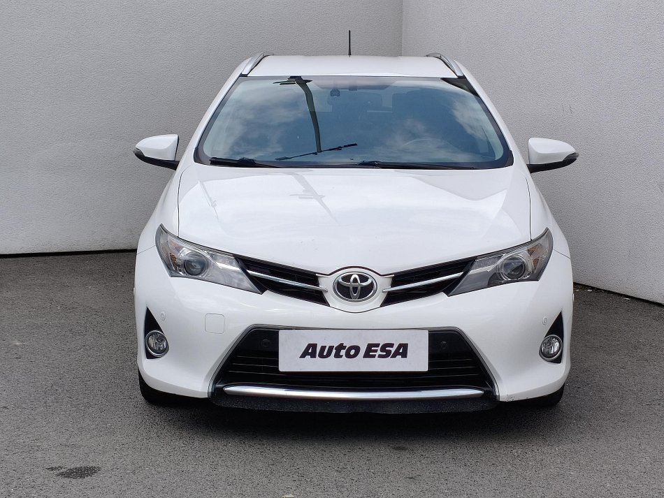 Toyota Auris 2.0 D-4D 
