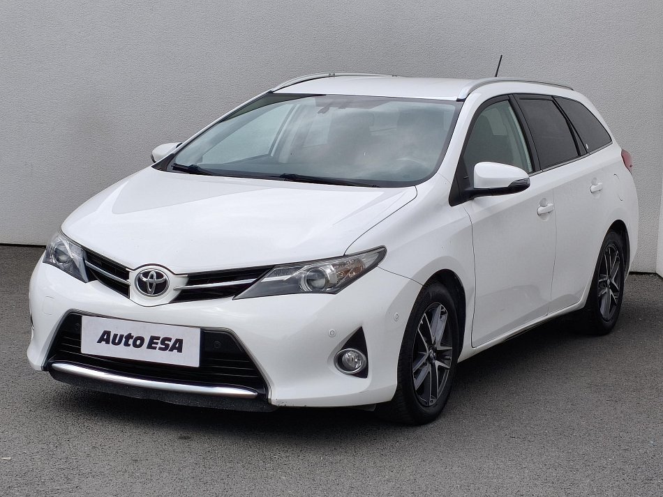 Toyota Auris 2.0 D-4D 