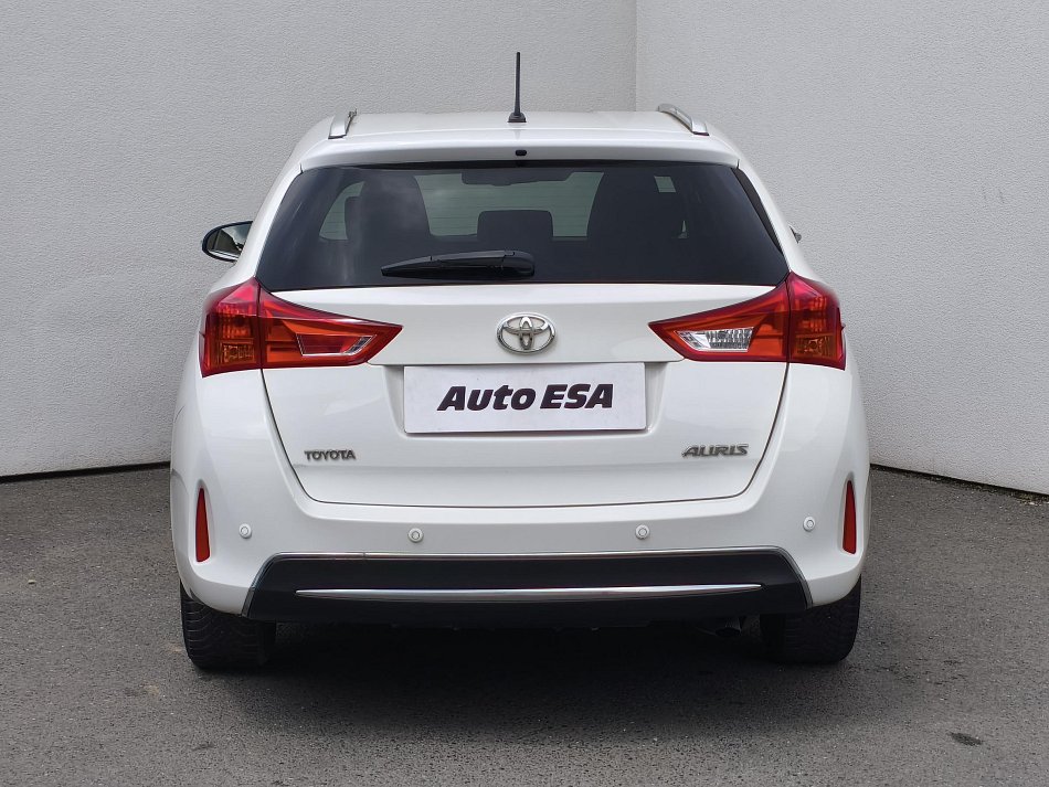 Toyota Auris 2.0 D-4D 