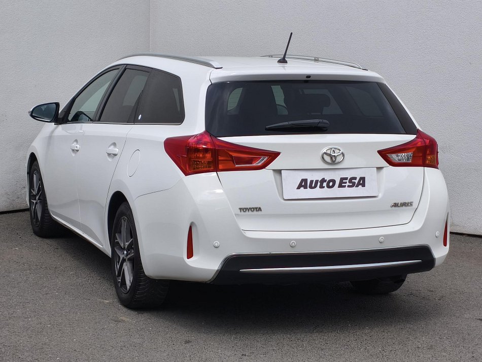 Toyota Auris 2.0 D-4D 