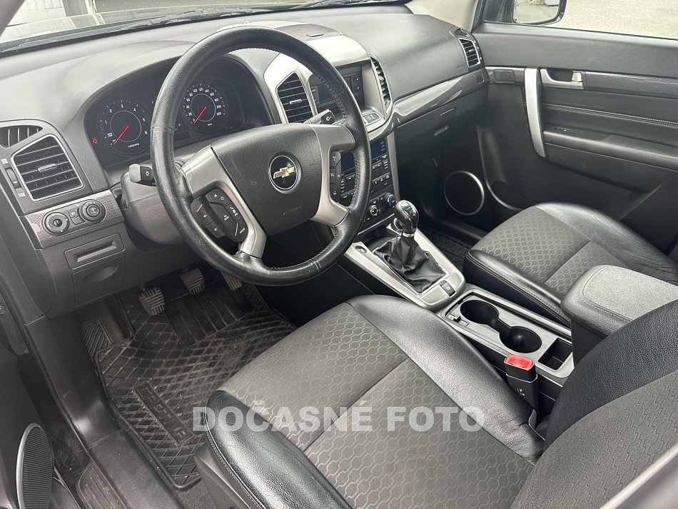 Chevrolet Captiva 2.2 VCDi  4x4, 7míst