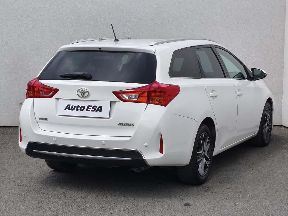 Toyota Auris 2.0 D-4D 