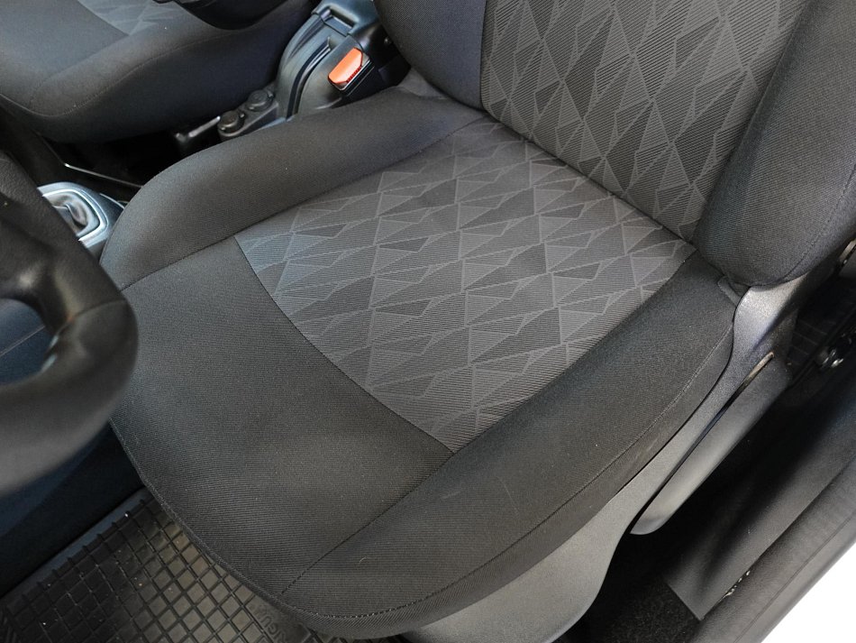 Citroën C-Elysee 1.6 VTI 