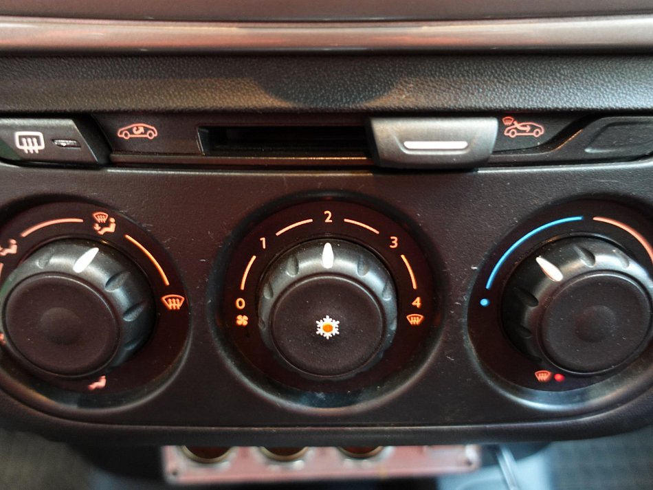Citroën C-Elysee 1.6 VTI 