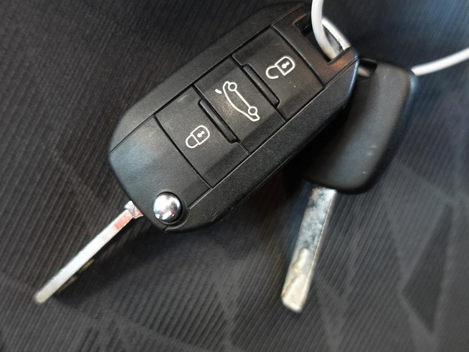 Citroën C-Elysee 1.6 VTI 