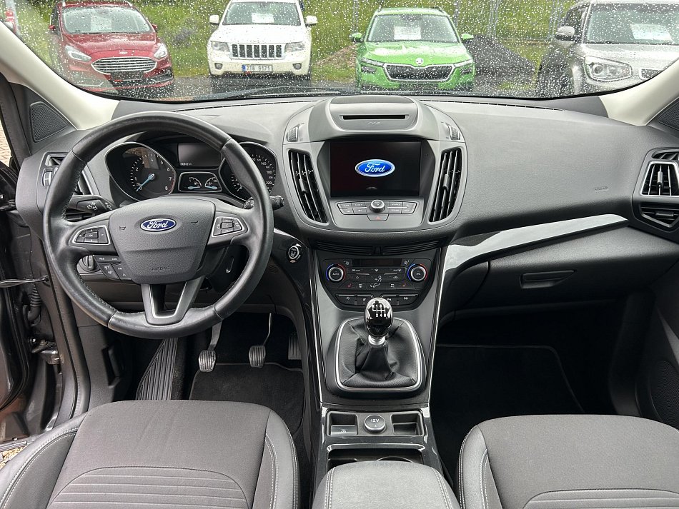 Ford Kuga 1.5 EB Titanium