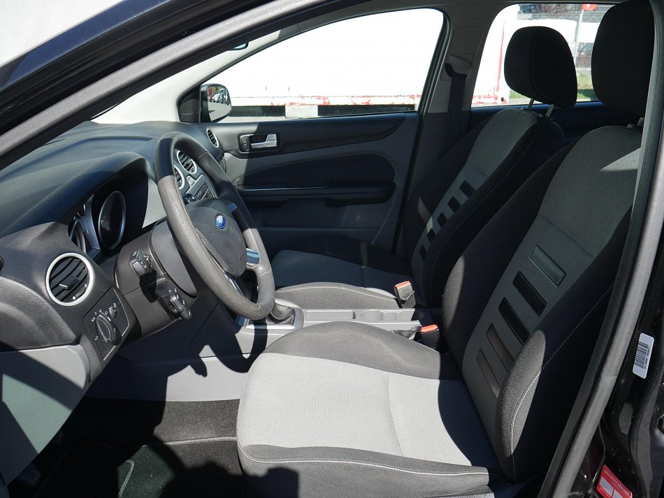 Ford Focus 1.6 16V 