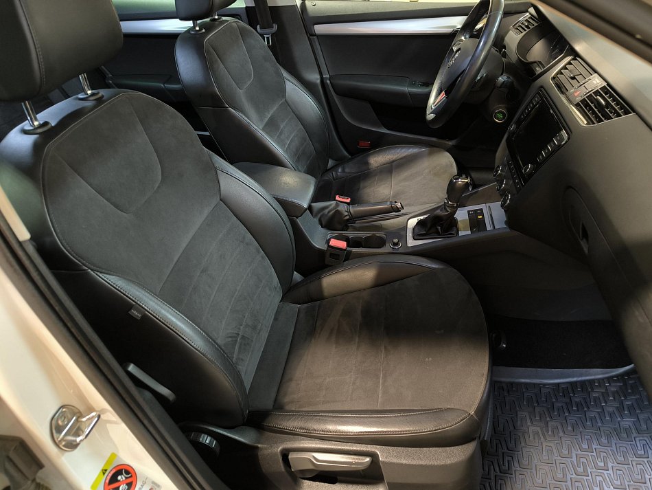 Škoda Octavia III 1.8 TSi Elegance