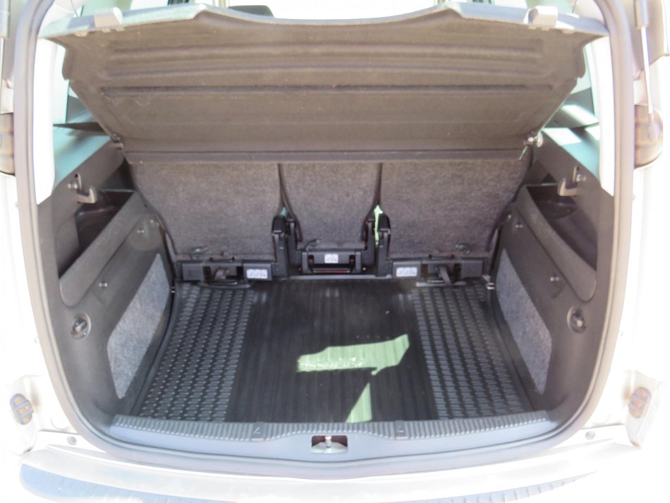 Škoda Roomster 1.6i 