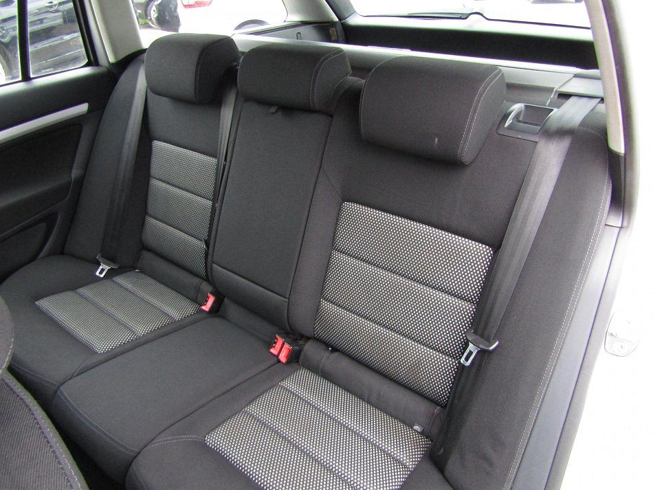 Škoda Octavia II 2.0 TDi Scout 4x4