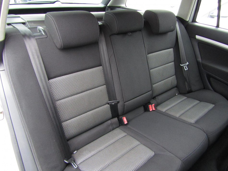 Škoda Octavia II 2.0 TDi Scout 4x4