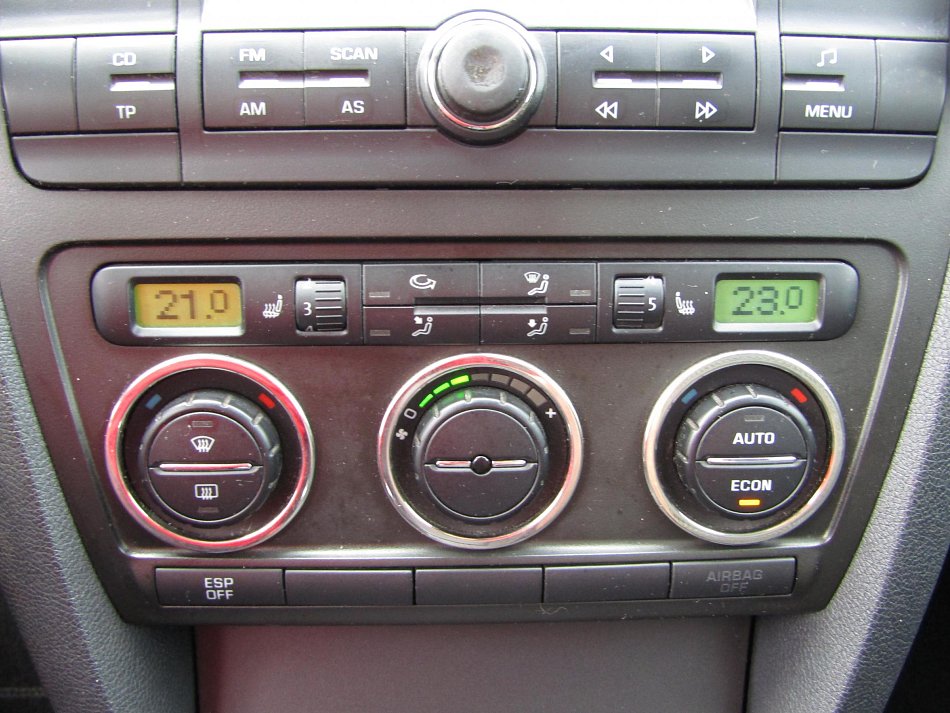 Škoda Octavia II 2.0 TDi Scout 4x4