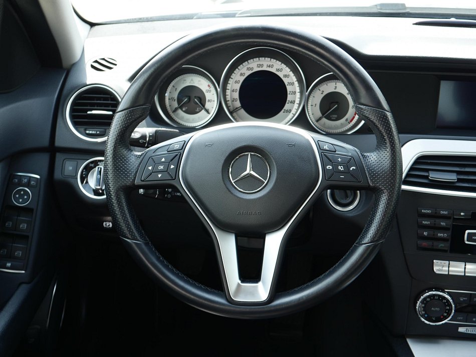 Mercedes-Benz Třída C 2.2 CDi Avantgarde C220