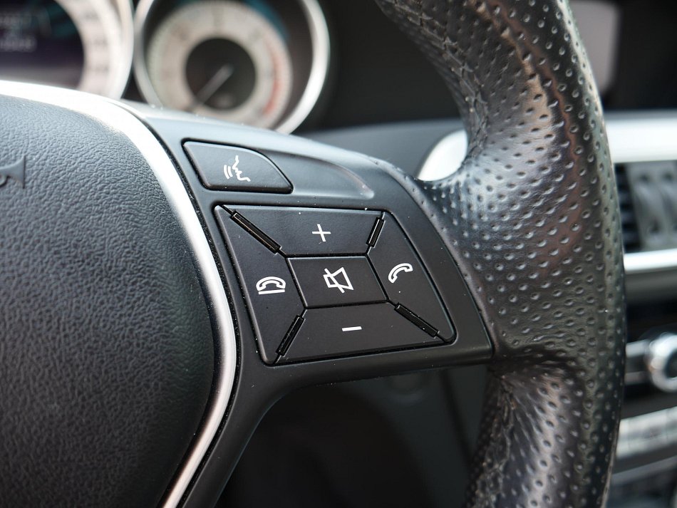 Mercedes-Benz Třída C 2.2 CDi Avantgarde C220