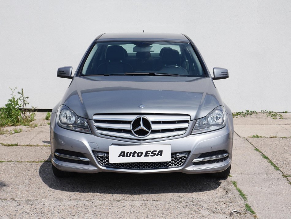 Mercedes-Benz Třída C 2.2 CDi Avantgarde C220