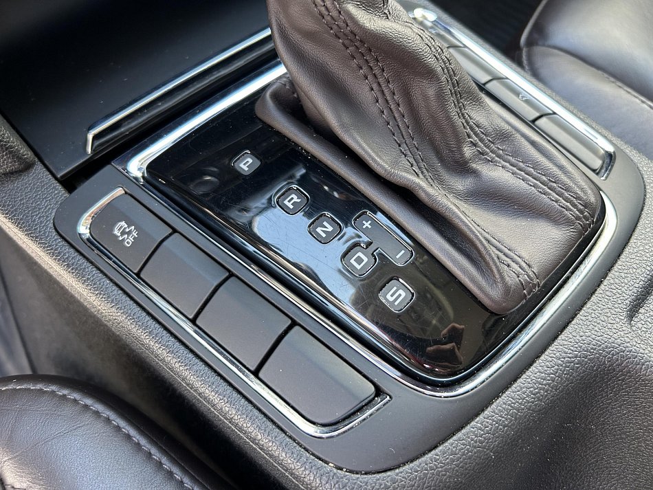 Škoda Superb II 2.0 TDi L&K