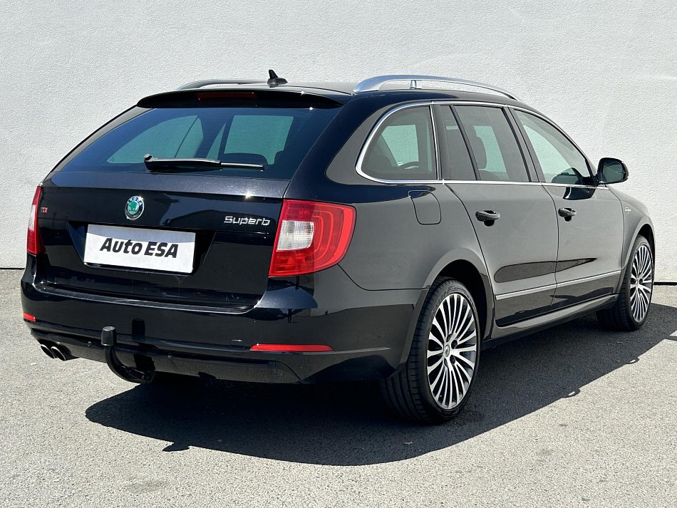 Škoda Superb II 2.0 TDi L&K