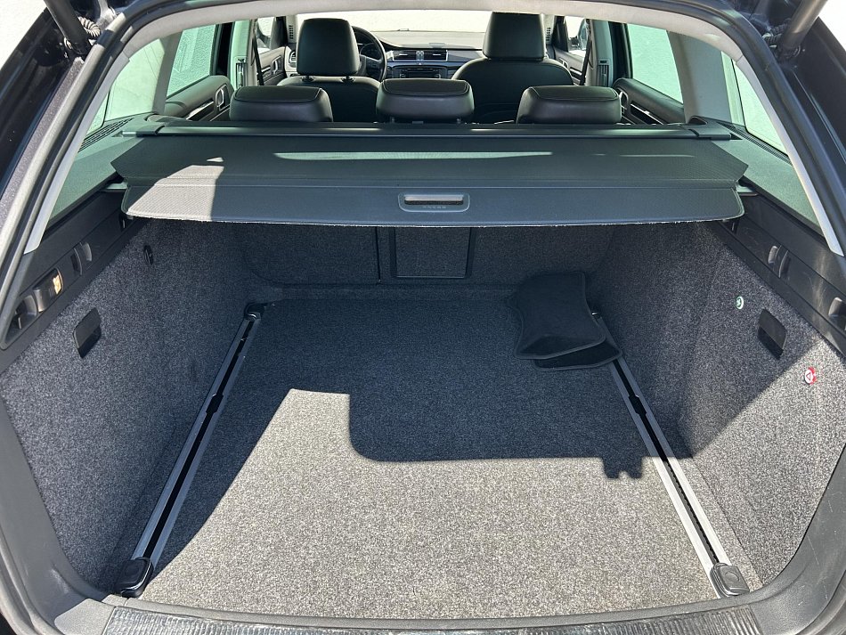 Škoda Superb II 2.0 TDi L&K