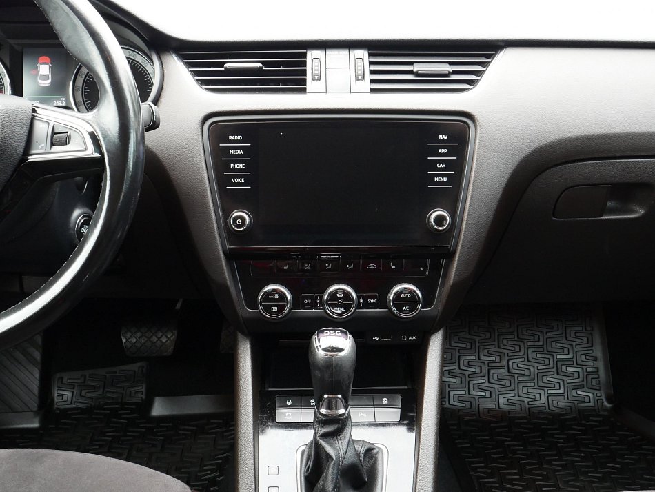 Škoda Octavia III 2.0 TDi  4x4