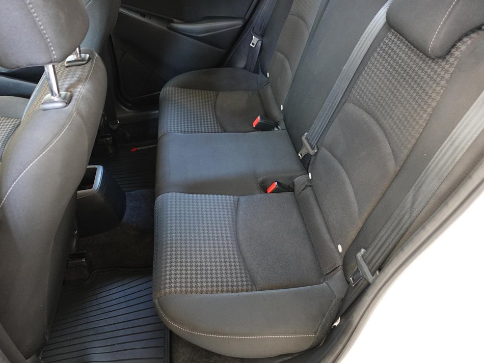 Mazda 2 1.5i 