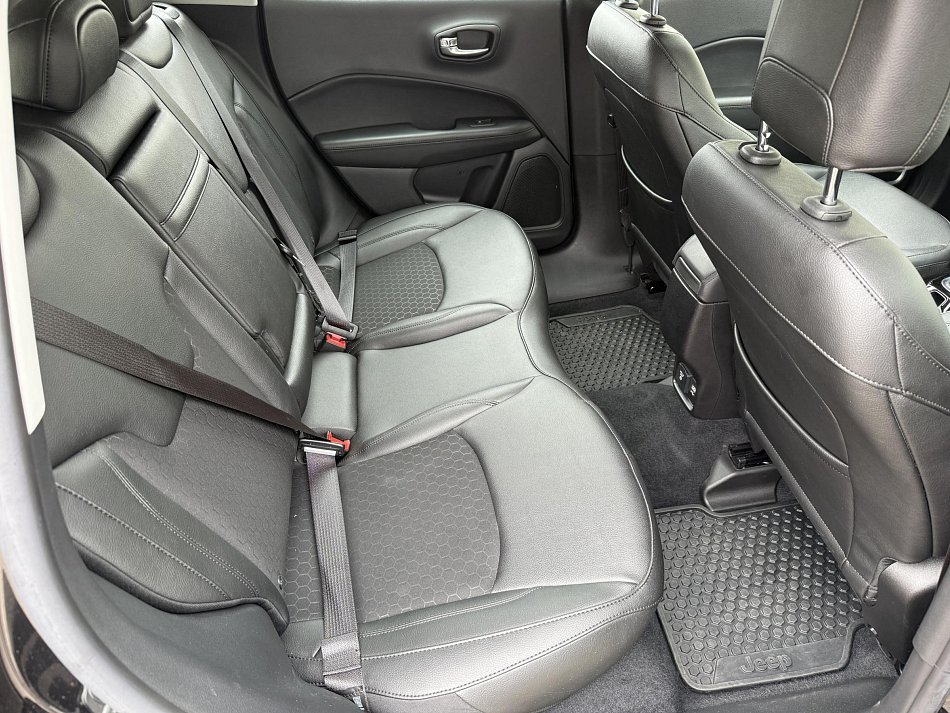 Jeep Compass 1.3GSE 