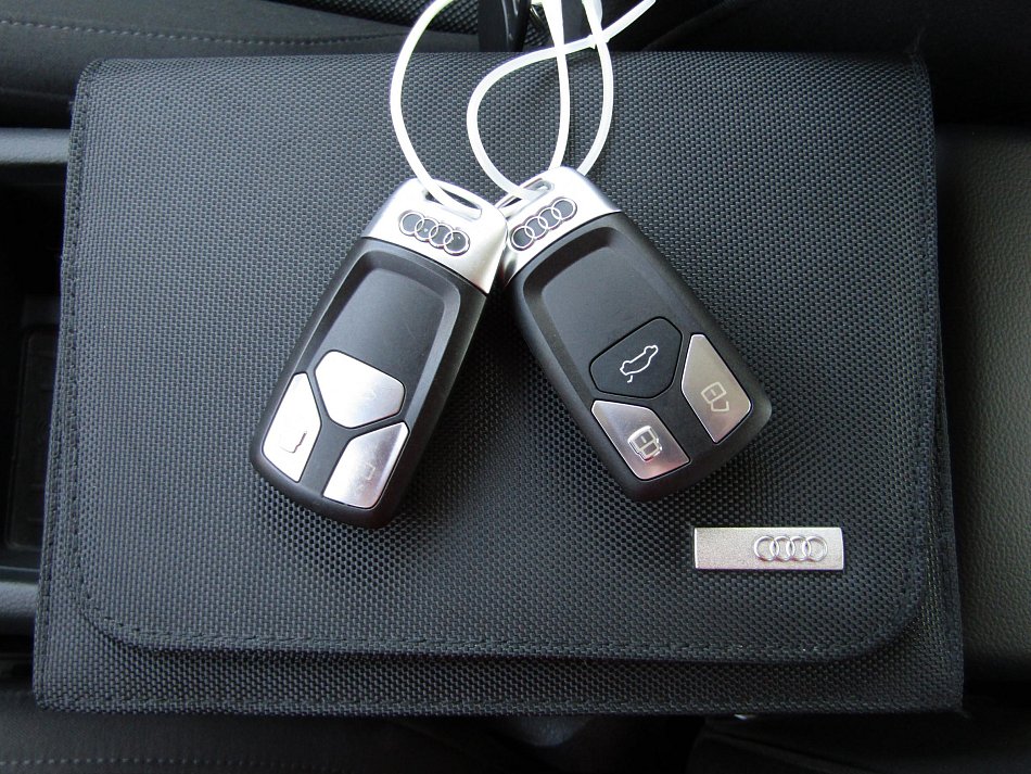 Audi A4 2.0 TDi 