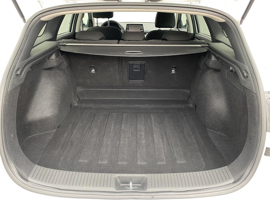 Hyundai I30 1.5 DPi Smart