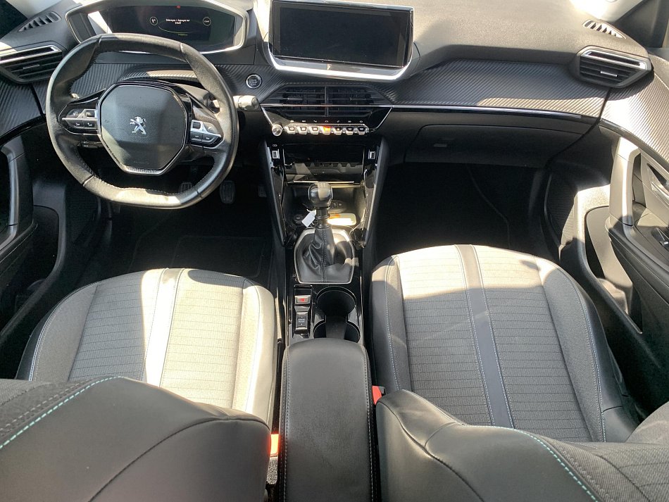 Peugeot 2008 1.2 PT Allure