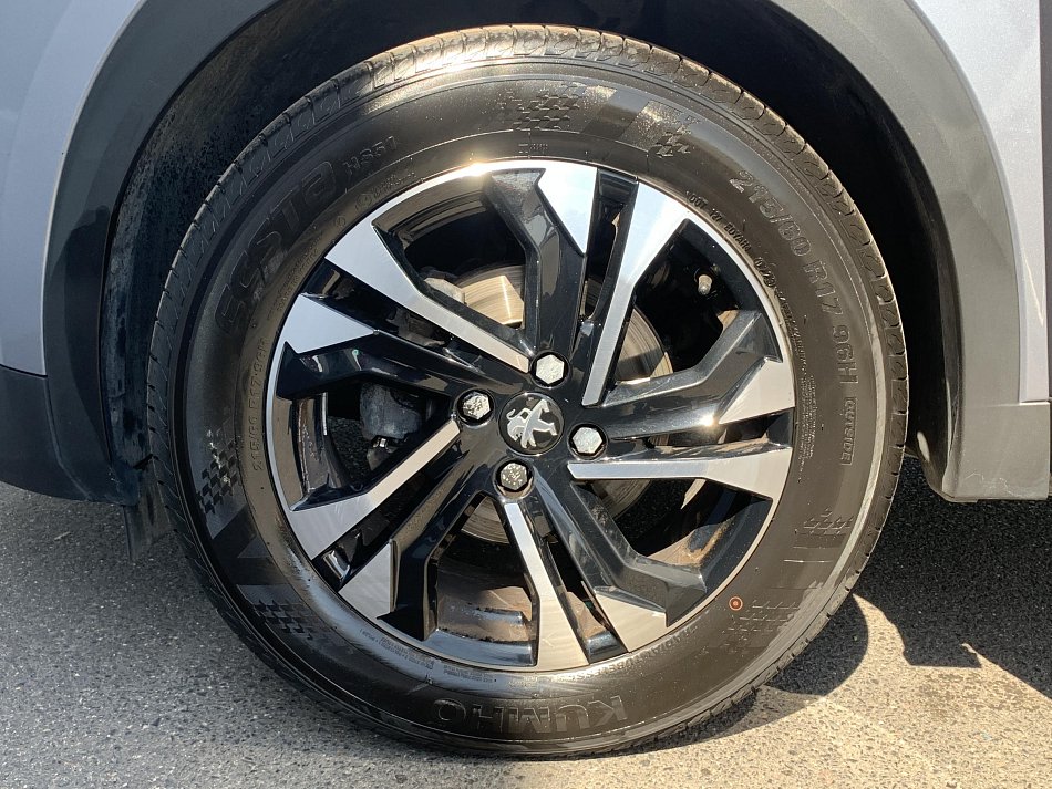 Peugeot 2008 1.2 PT Allure